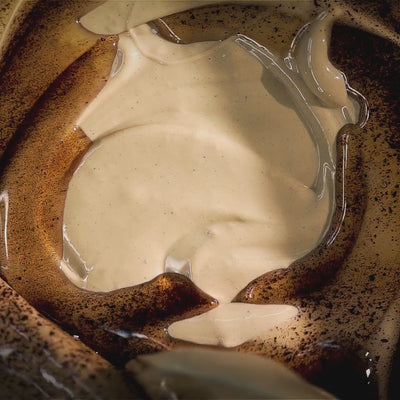 Texture of May Lindstrom The Honey Mud being mixed and made